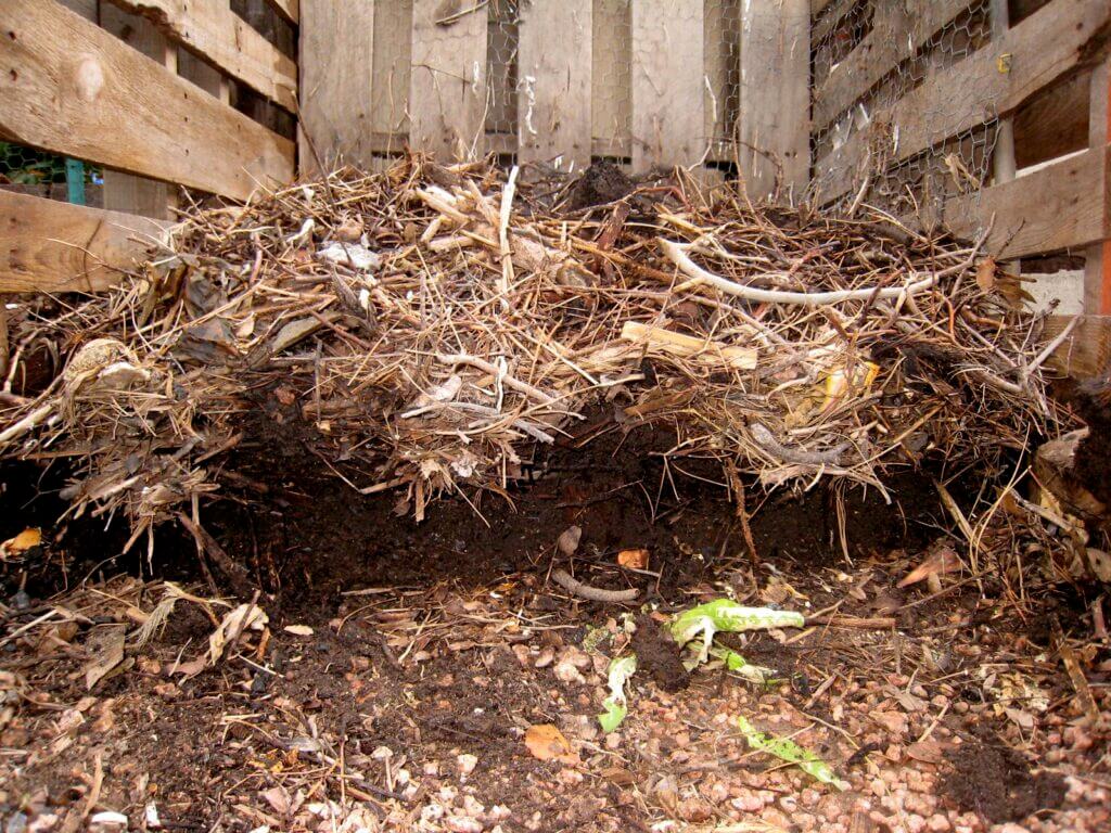 how to make compost, home made compost pile